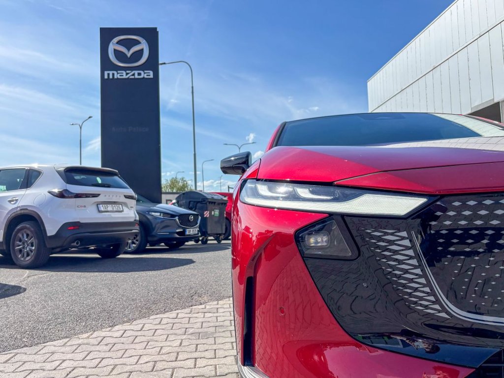 Mazda 6e